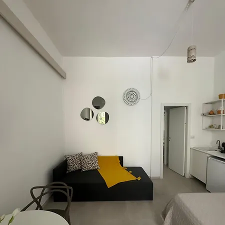 Zefiro Bed & Breakfast 3*